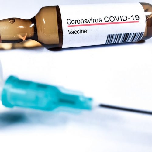 вакцинация против COVID-19